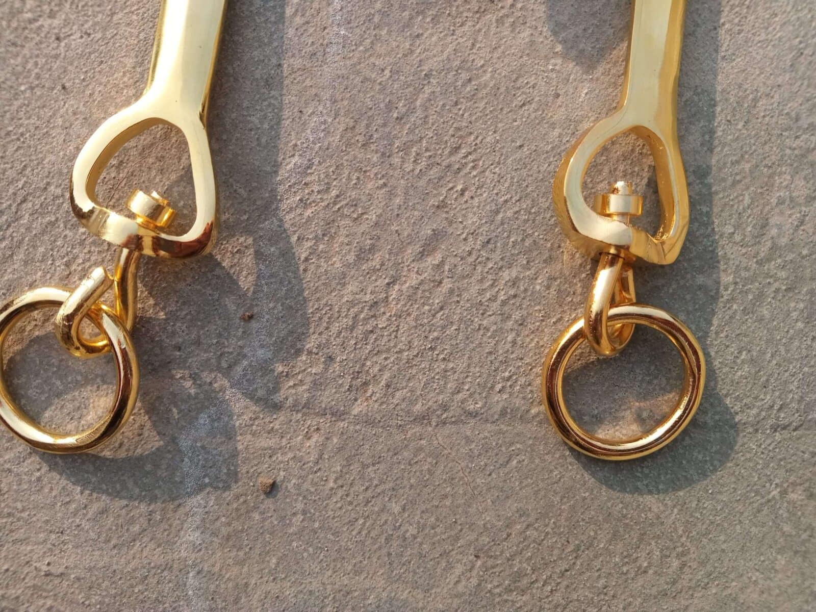 Cavemore/ Hackamore Shanks Brass - Image 2